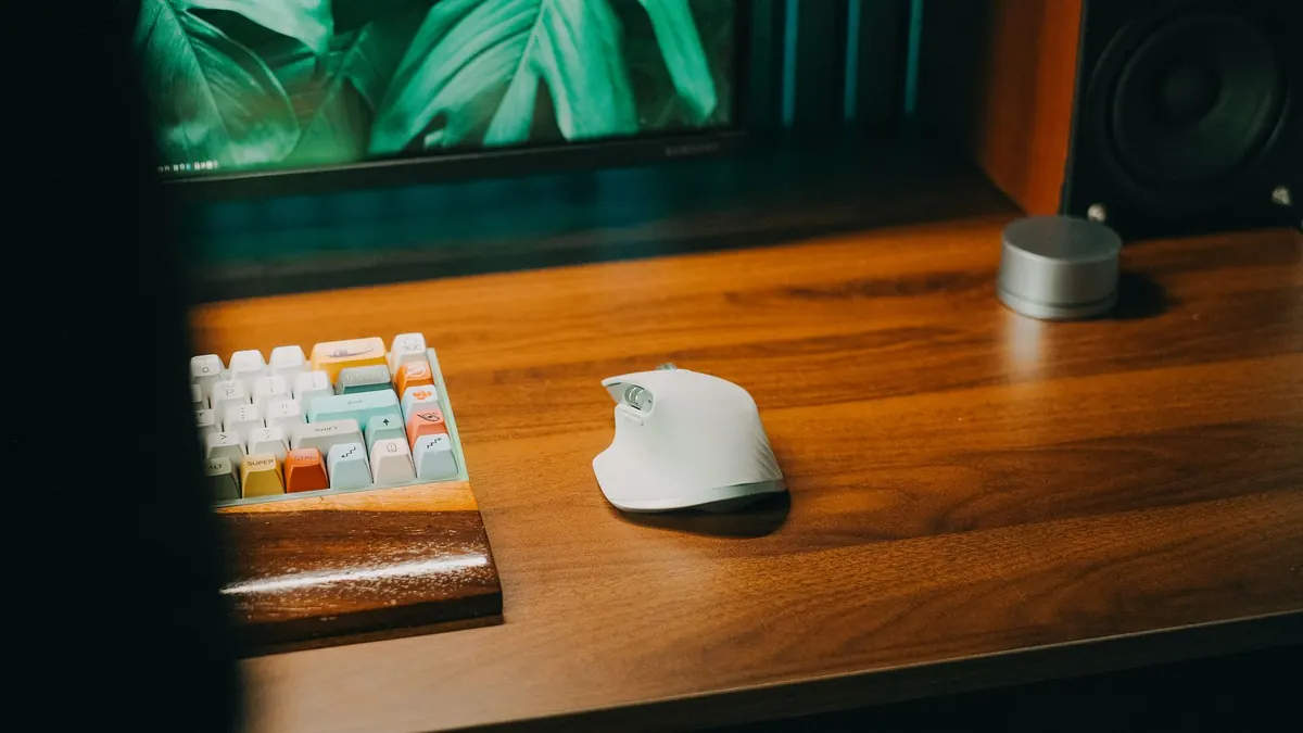 Ergonomic Desk Setup Checklist for UK Home Workers